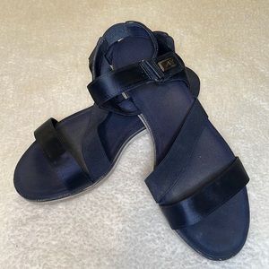 Anne Klein sandals W/ elastic and Velcro closure size 9 Navy Blue